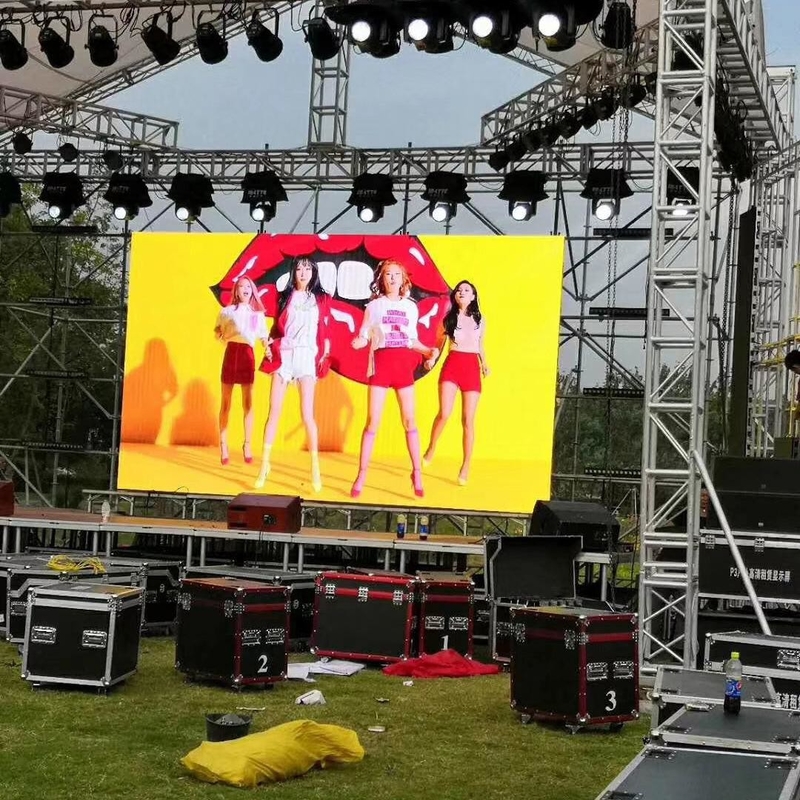 Portable Outdoor Rental LED Display Screen Back Service IP65 For Stage Mall Using